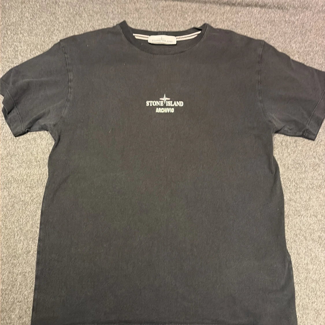 Svart Stone Island t-shirt med tryck - 1