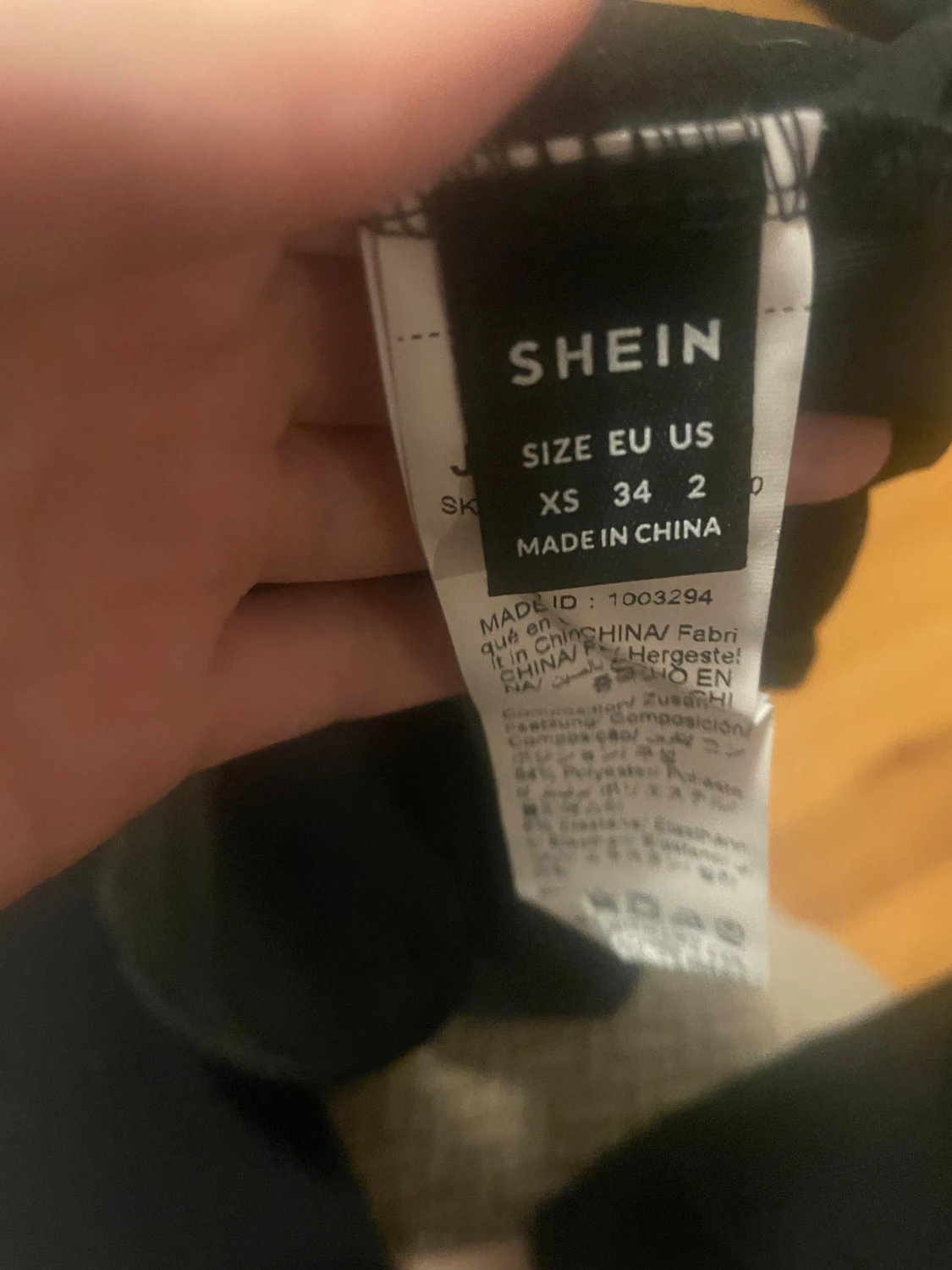 Svart oneshoulder topp från SHEIN XS - 1