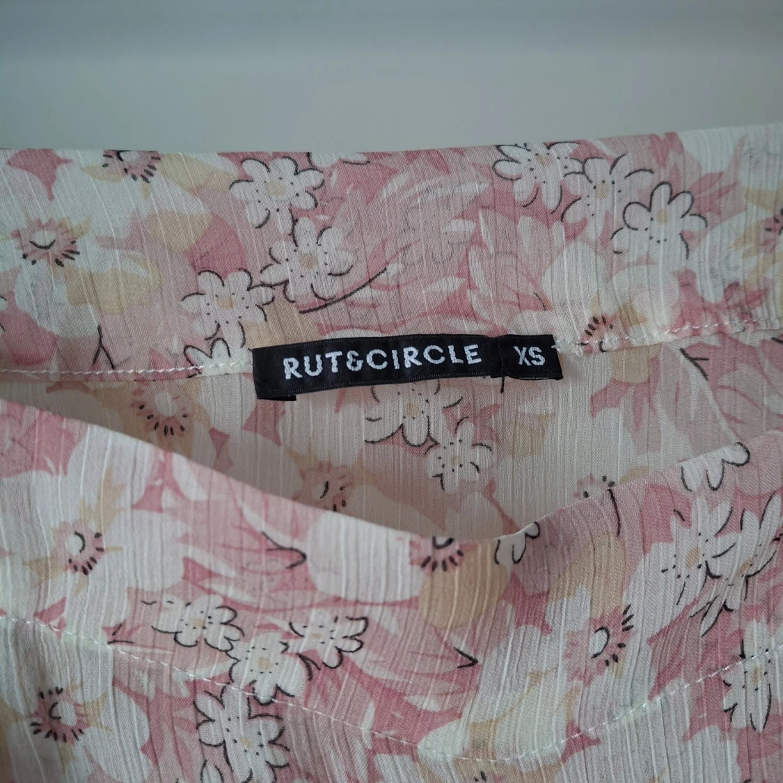 Blommig blus från Rut&Circle XS - 1