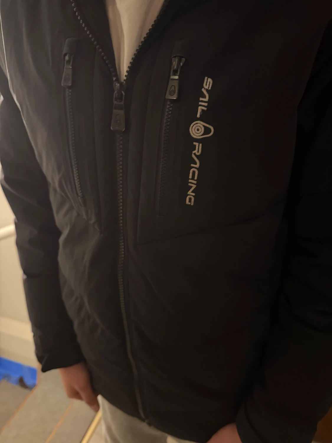 Svart Sail Racing dunjacka med huva - 2