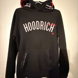 Hoodrich Hoodie - En modell från Hoodrich som inte säljs längre. Priset går att diskuteras vid snabb affär