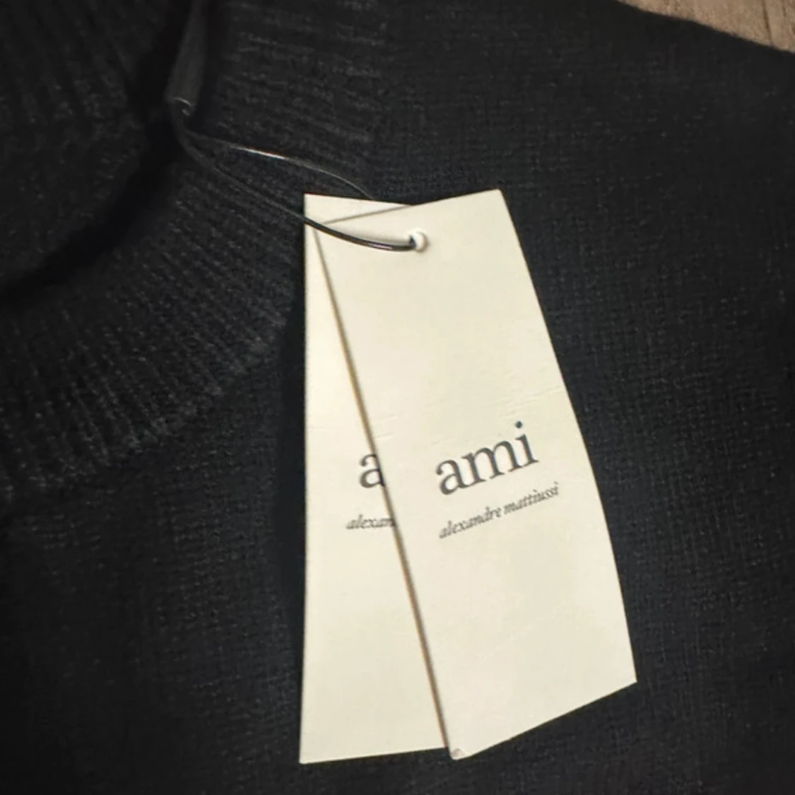 Svart stickad tröja från Ami - 3