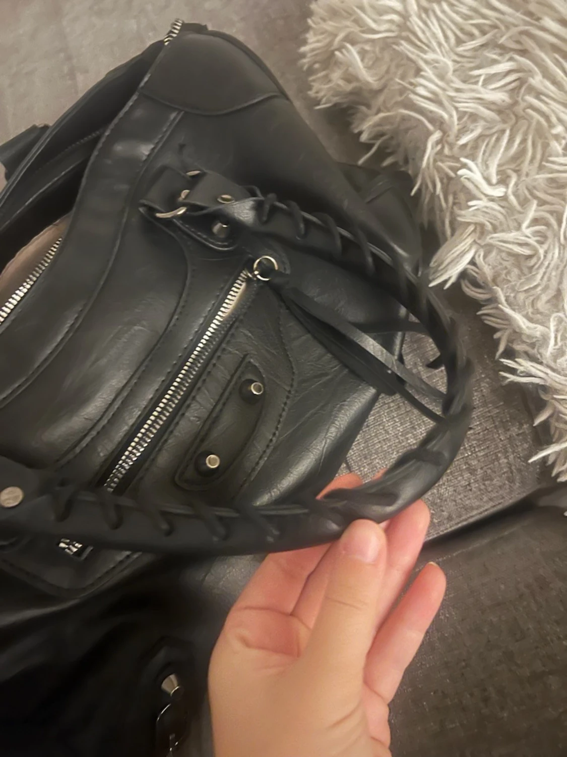 Svart handväska i skinn - 2