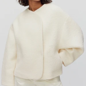 Stockh lm jacka - Säljer denna fina jacka från stockh lm då jag har andra jag mer använder💕