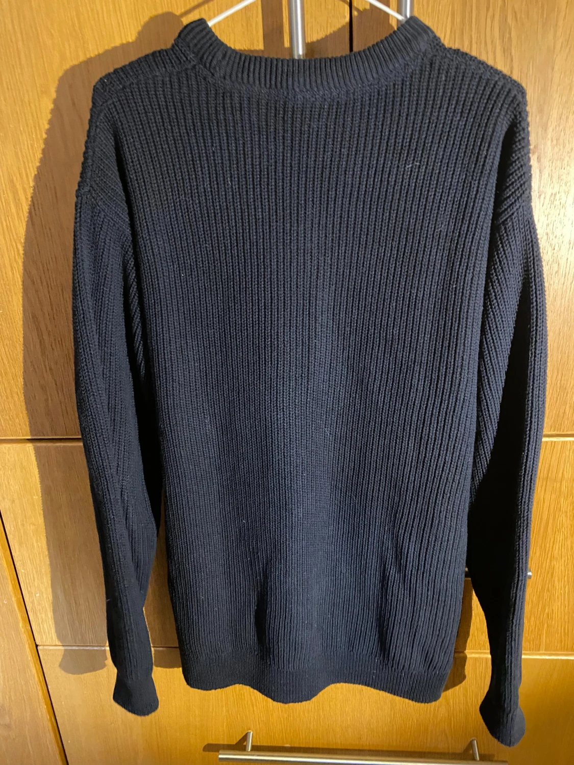 Mörkblå stickad tröja från Solid - 1