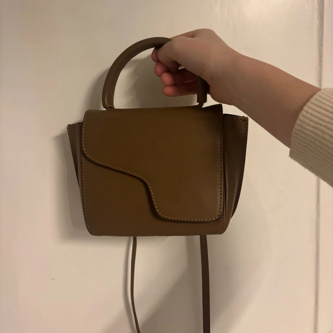 Ljusbrun väska från ATP Atelier