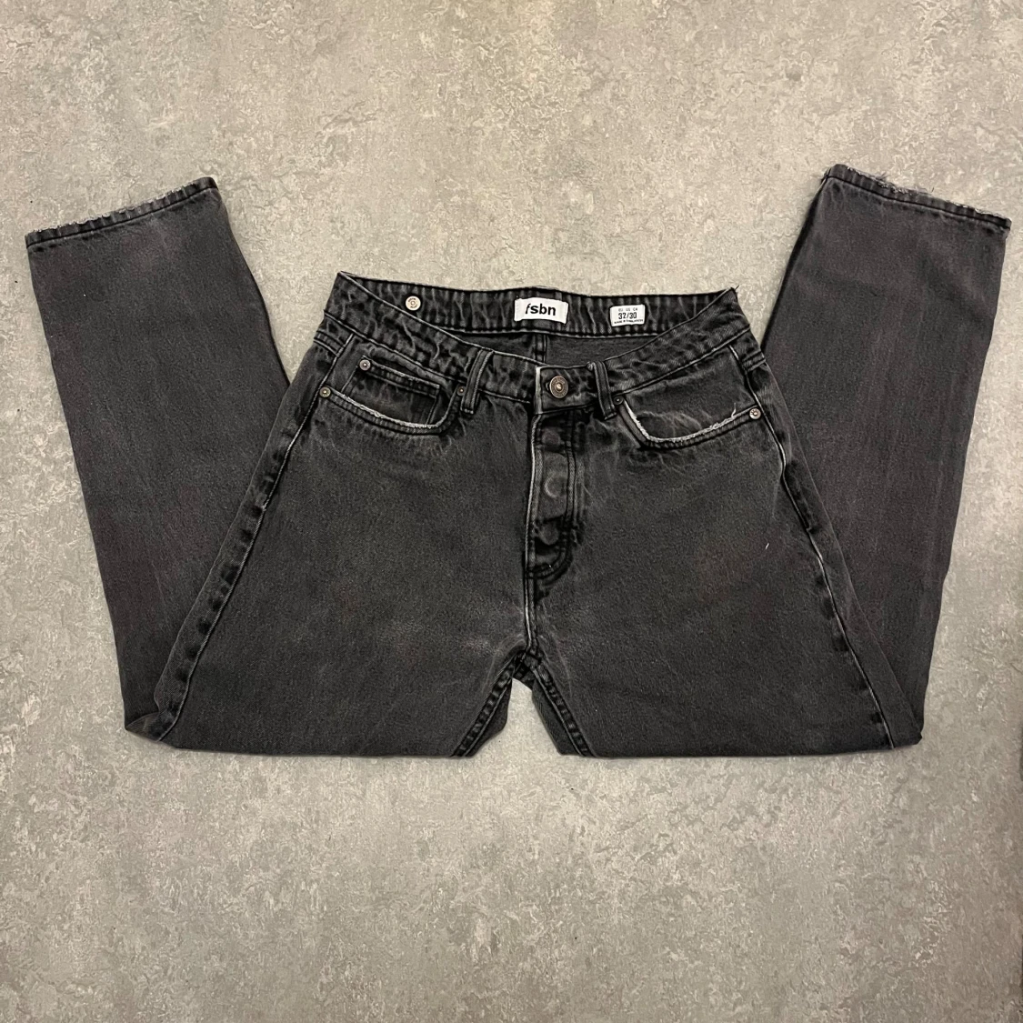 Svarta jeans från SBN i storlek 32/30
