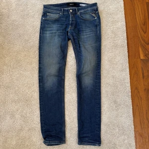 Replay jeans - Replay jeans slimfit. Storlek 32W 34L. Fint skick.