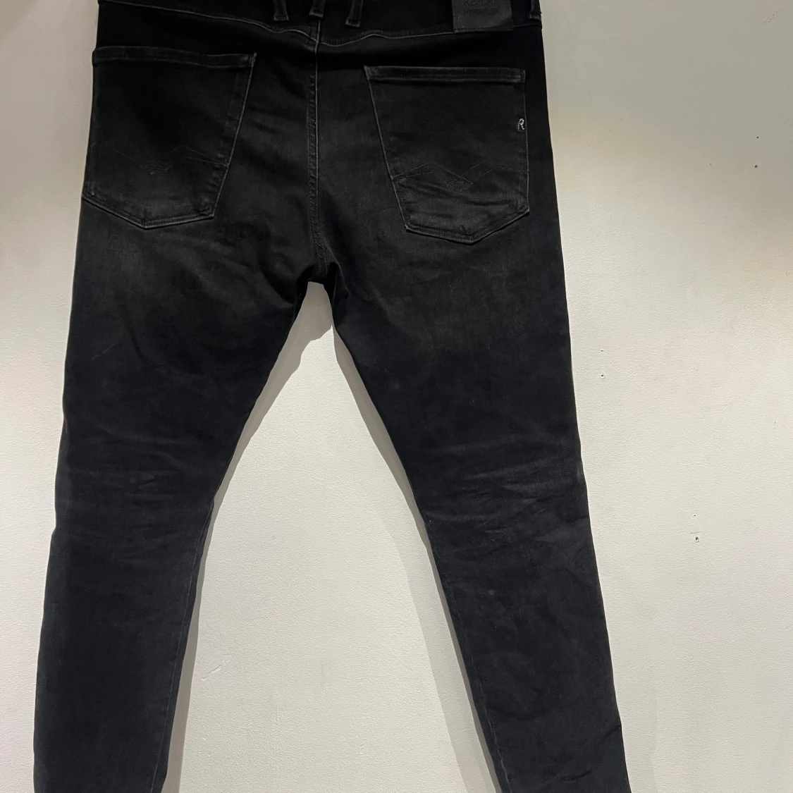 Replay Anbass svarta jeans, W31 L30 - 1
