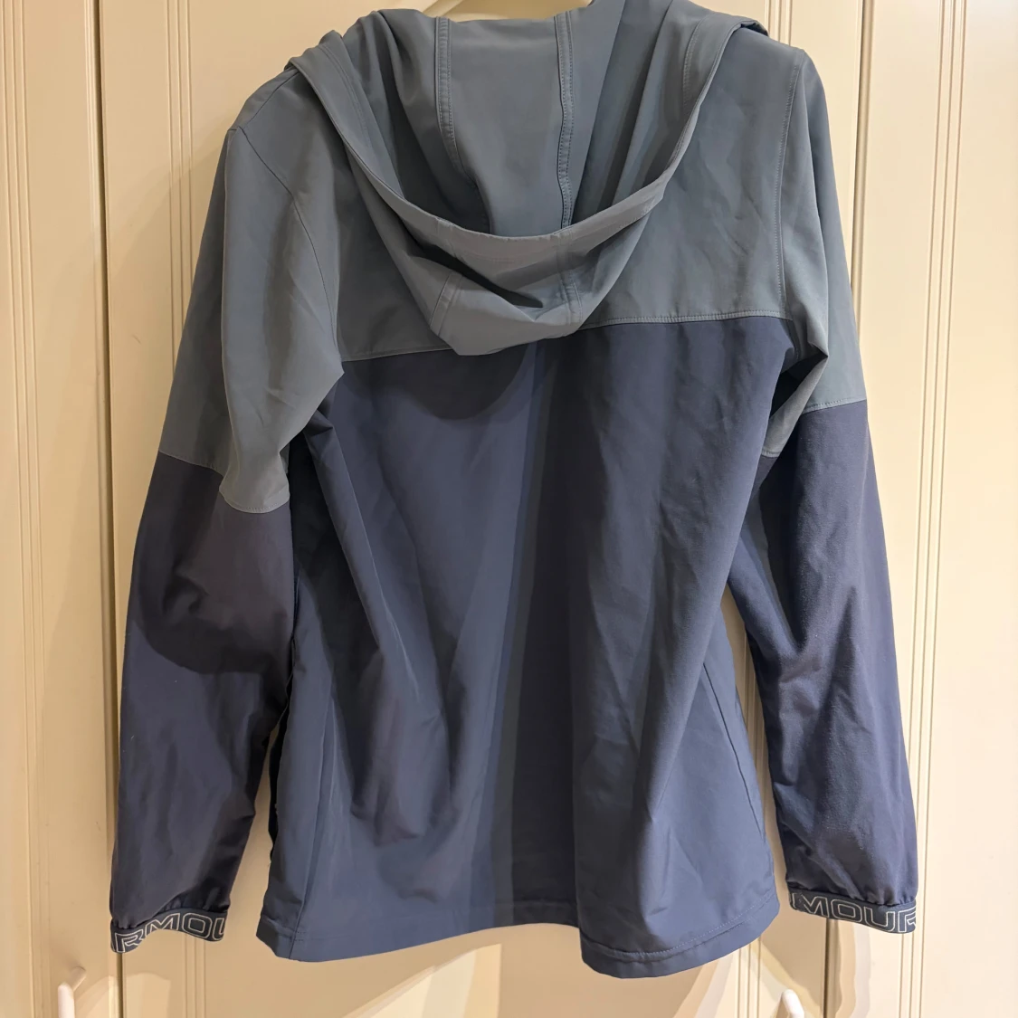 Blå vindjacka från Under Armour - 3