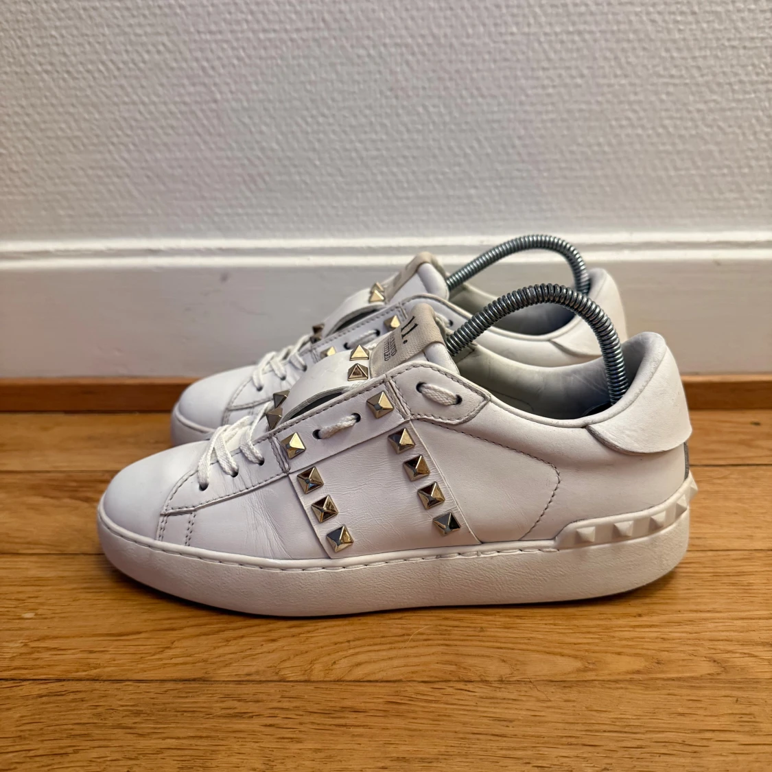 Valentino rockstud sneakers 