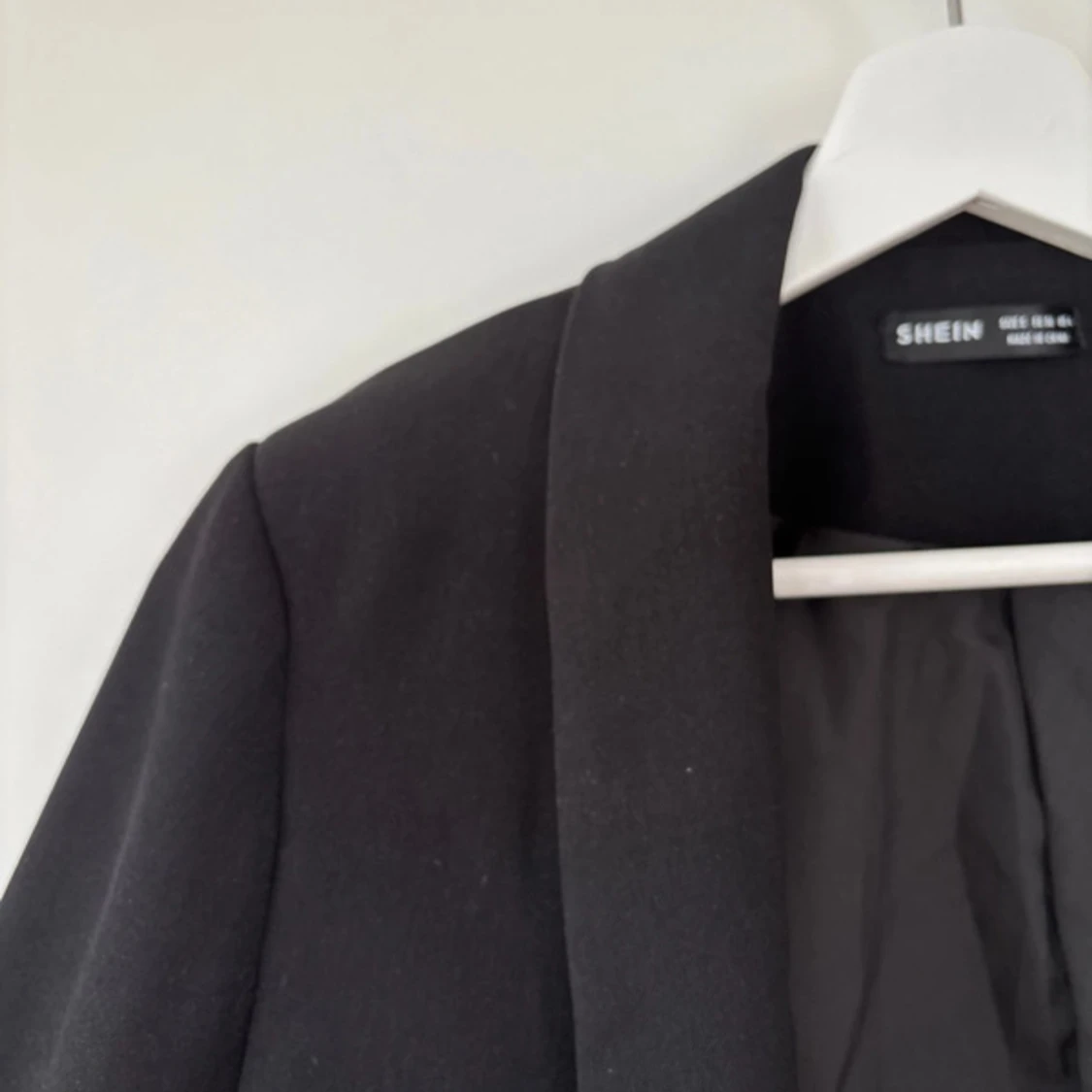 Svart kavaj från SHEIN - 2