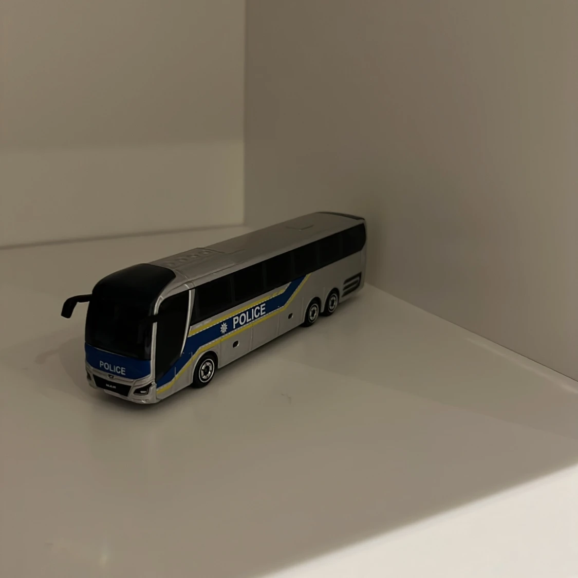 MAN Police Bus Diecast Model - 1