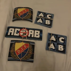 100 st Difklibbor! - 20 st i varje bunt. DIF klistermärken.