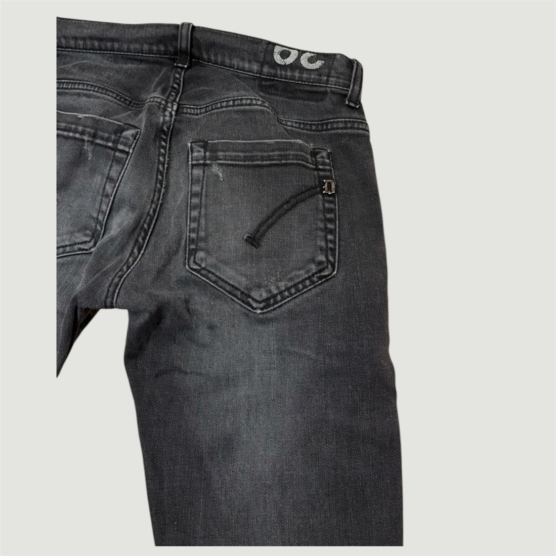 Svarta dondup george - 2