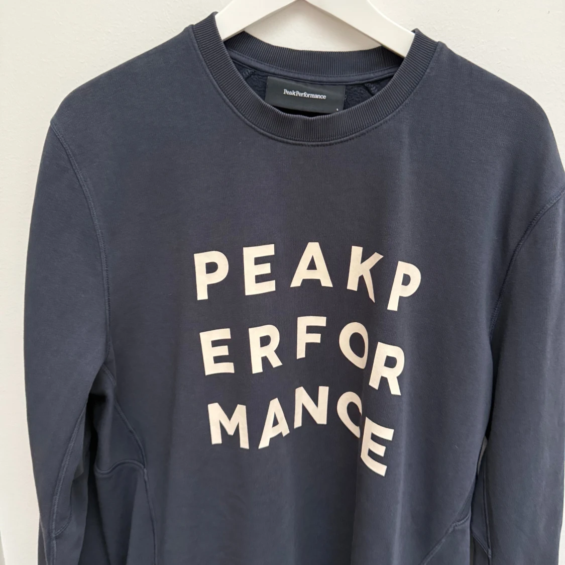 Mörkblå Peak Performance sweatshirt - 4