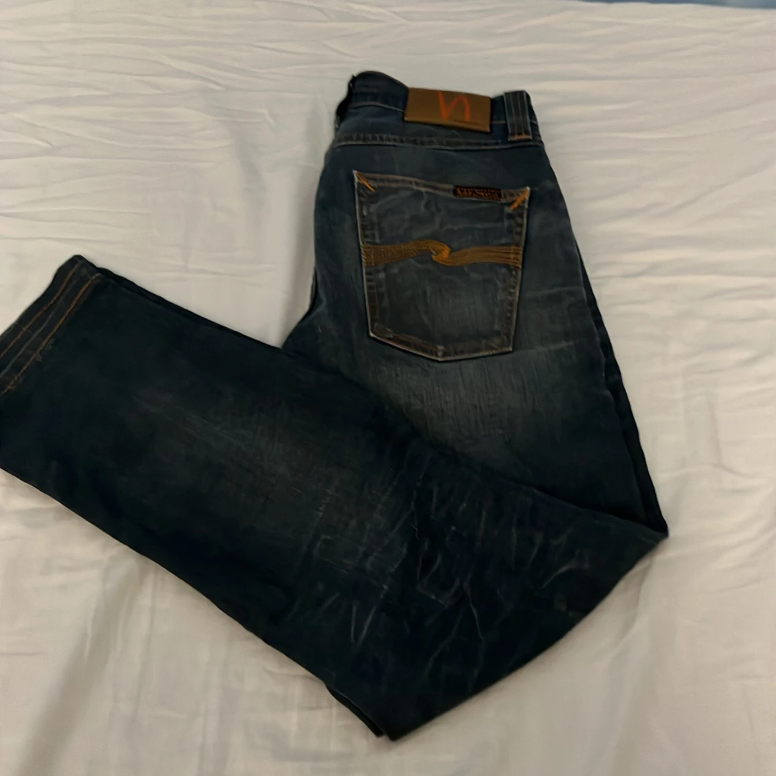 Mörkblå jeans från Nudie Jeans