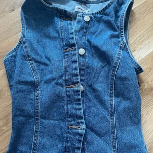 Jeanstopp ginatricot  XS - helt ny jeanstopp från ginatricot 