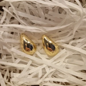 Stora örhängen guld -  ♡