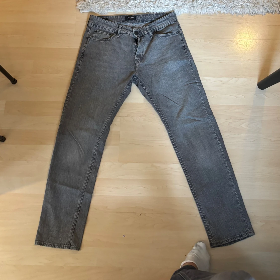 Jack and Jones gråa jeans