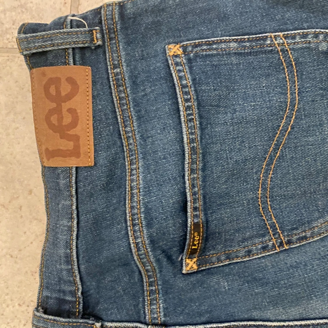 Blå jeans från Lee straight fit