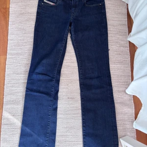 Diesel jeans  - För små för mig därav att jag säljer. Köpta second hand 