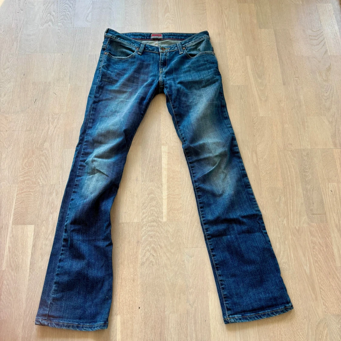 Lågmidjade bootcut jeans  - 2