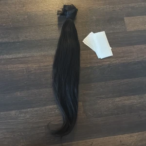 50cm tejhår 200gr - 200gr, för dig som vill ha en extra tjock förlängning, finns i Eskilstuna men kan skickas.