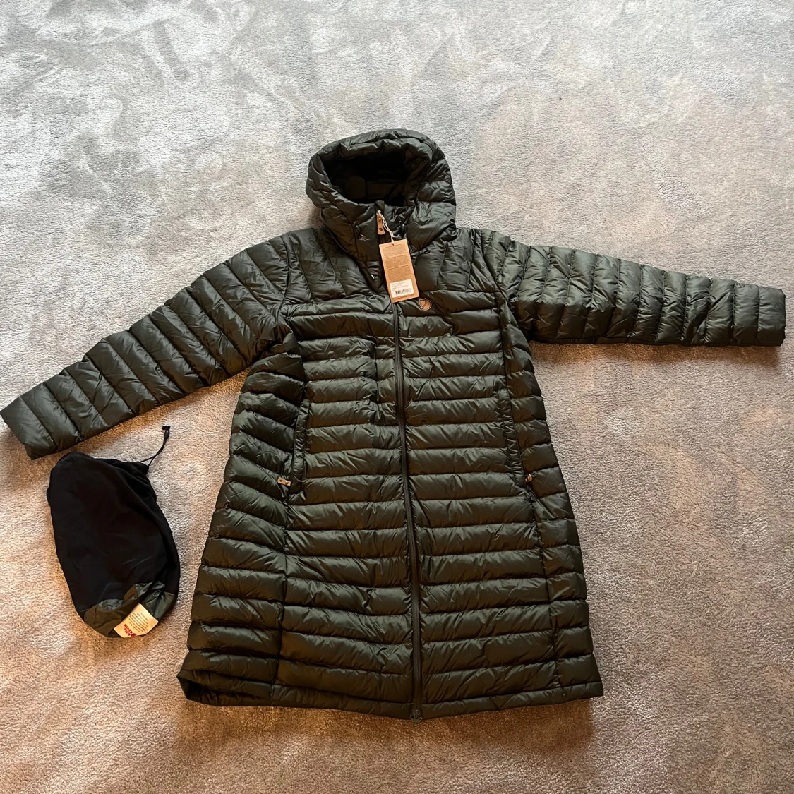 Grön lång dunjacka från Fjällräven - 1