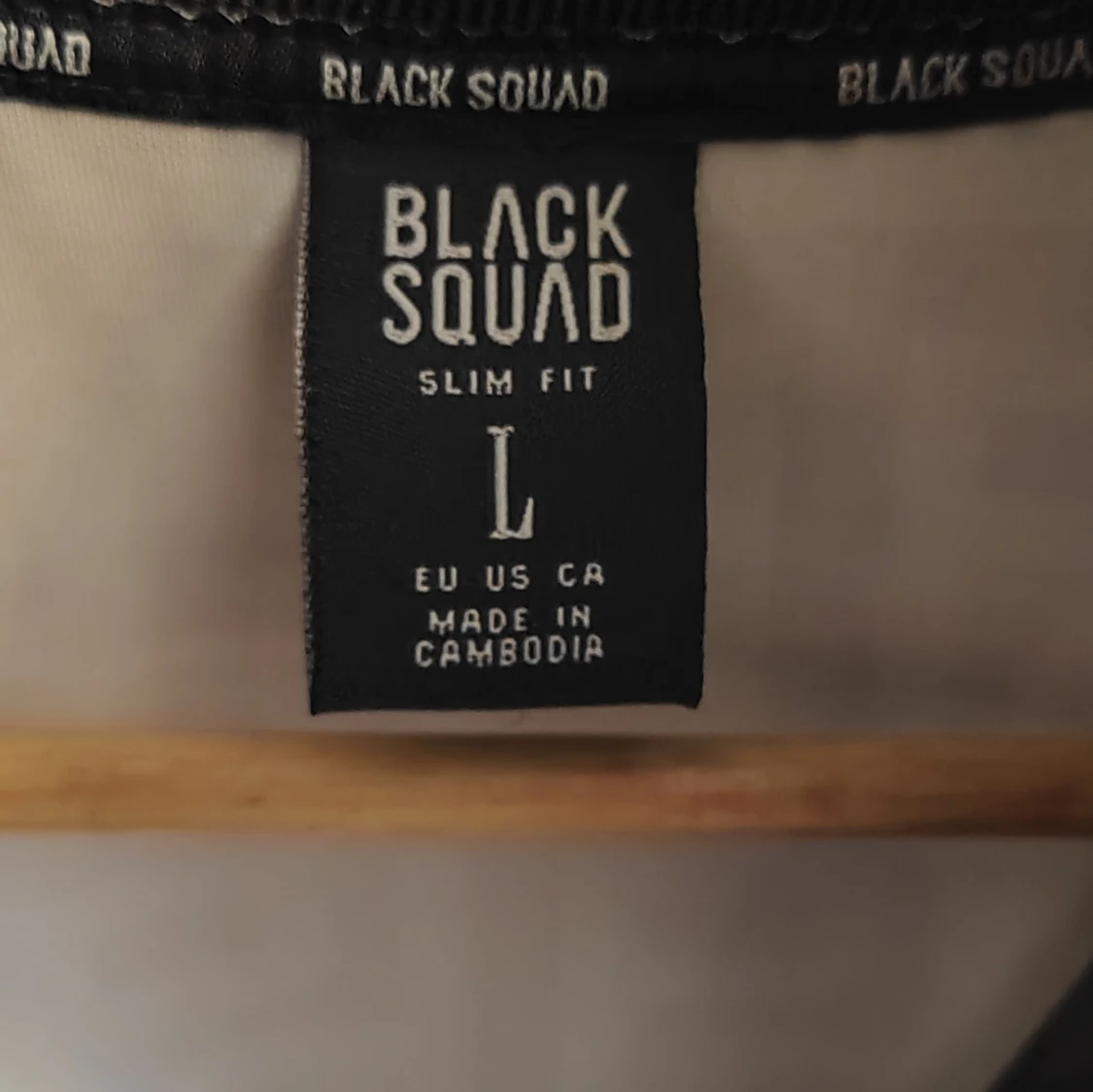 Svart bomberjacka från Black Squad - 4