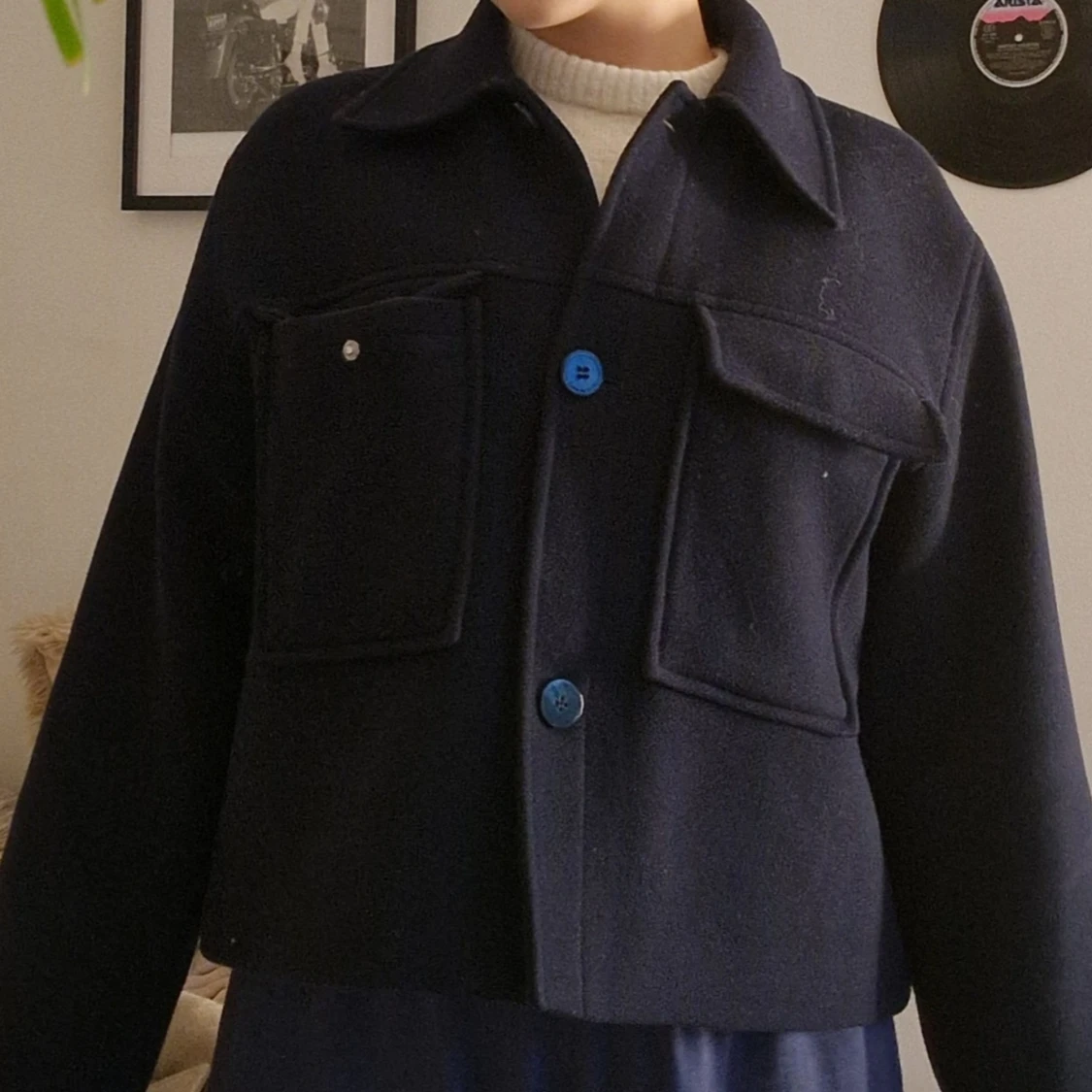 Kort kappa i marin blå - 3