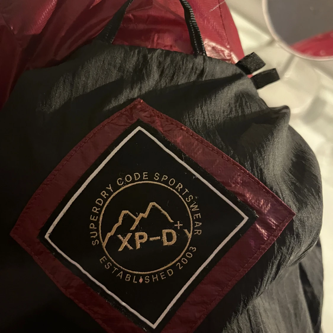 Röd pufferjacka  - 4