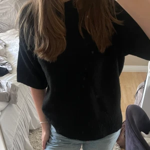 Oversized stickad  - Oversized stickat t shirt från Gina tricot i strl xs