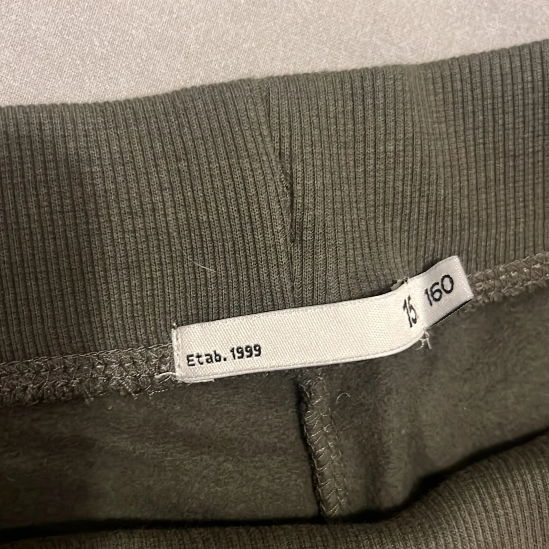 Två par mjukisbyxor - 4