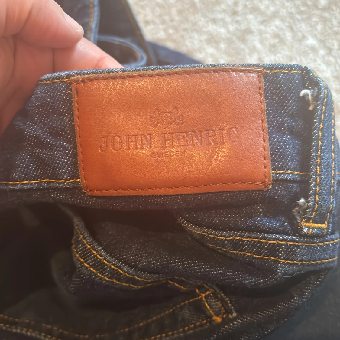 Mörkblå jeans från John Henric W31 - 3