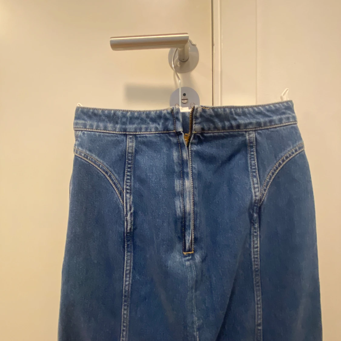 Lång jeanskjol från & Other Stories - 1