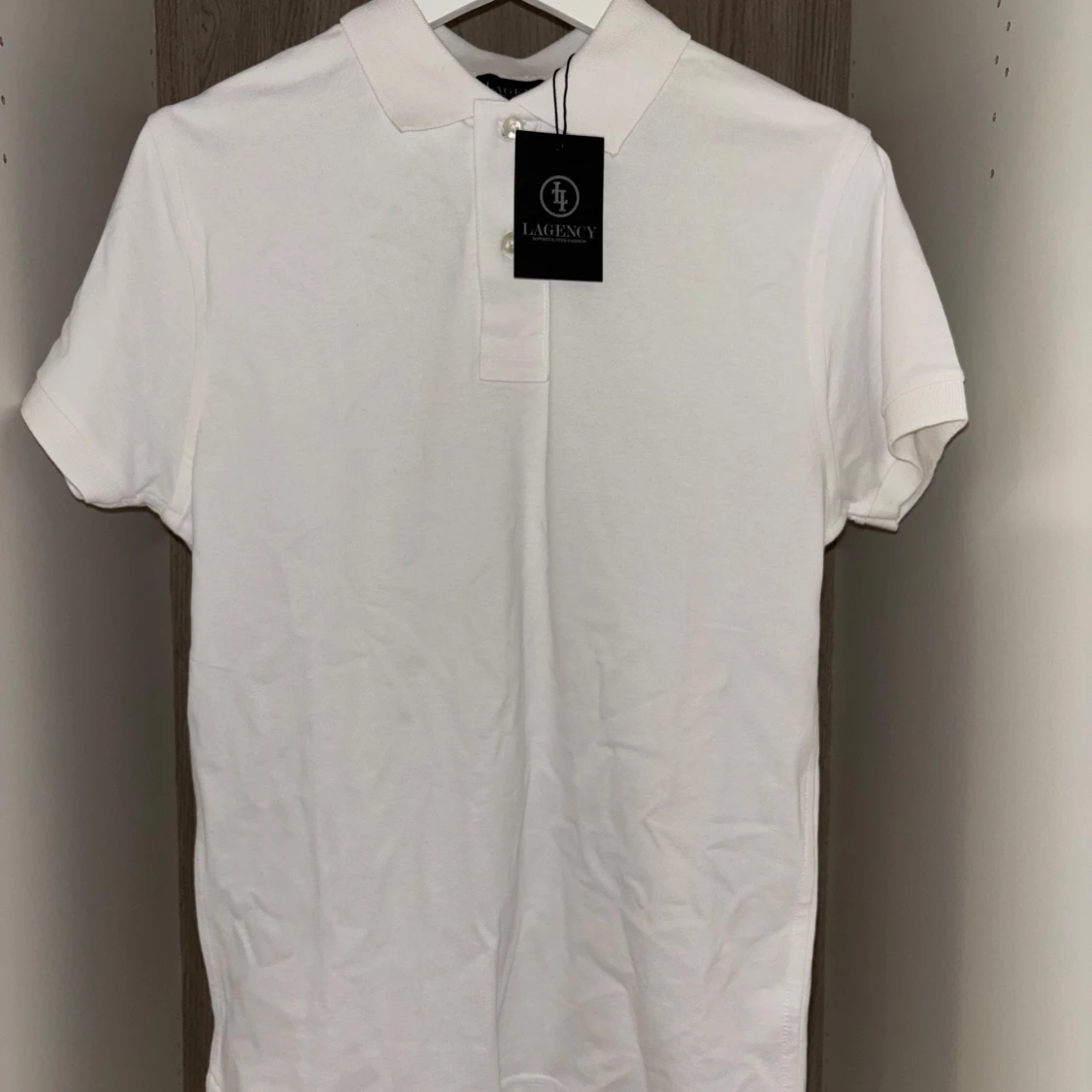 Vit piké från Lagency