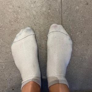 Vita låga strumpor från Puma - Välanvända strumpor