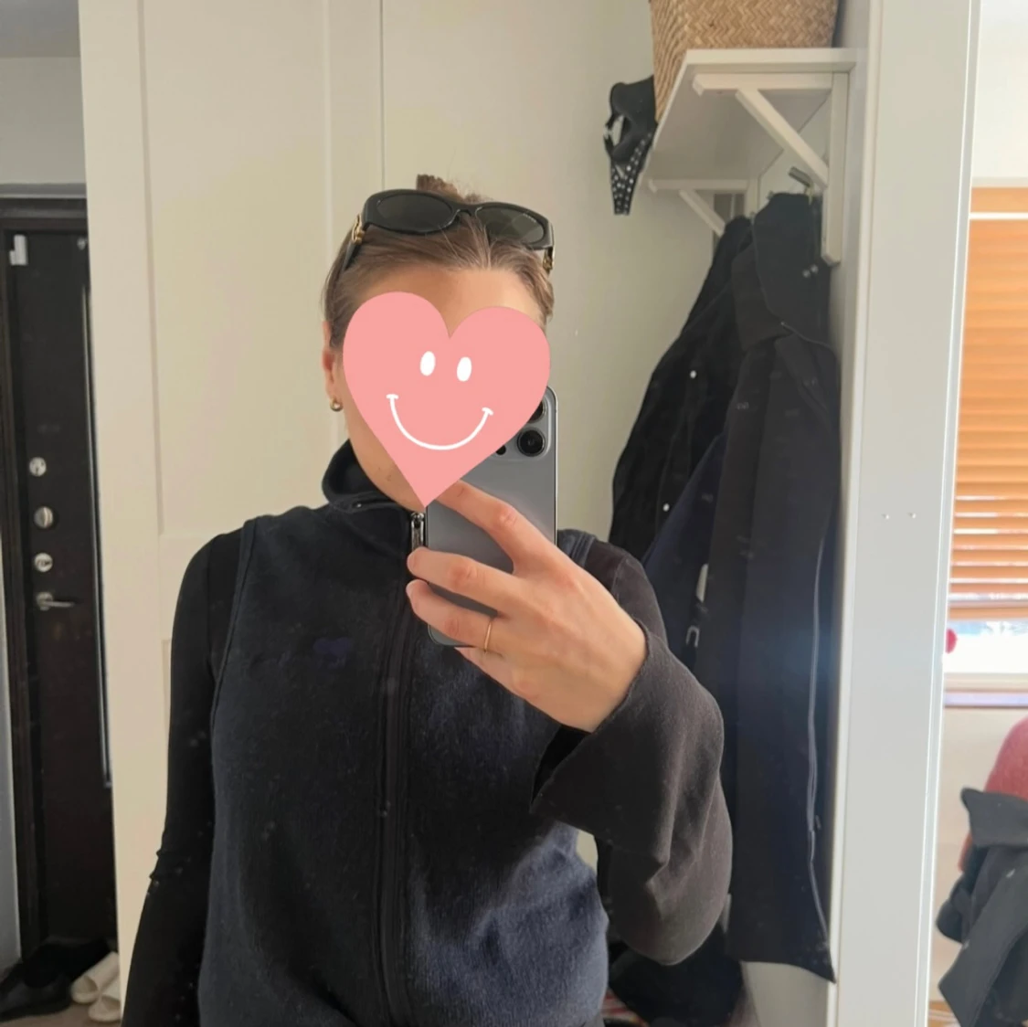 ARKET utsvängda jeans - 4