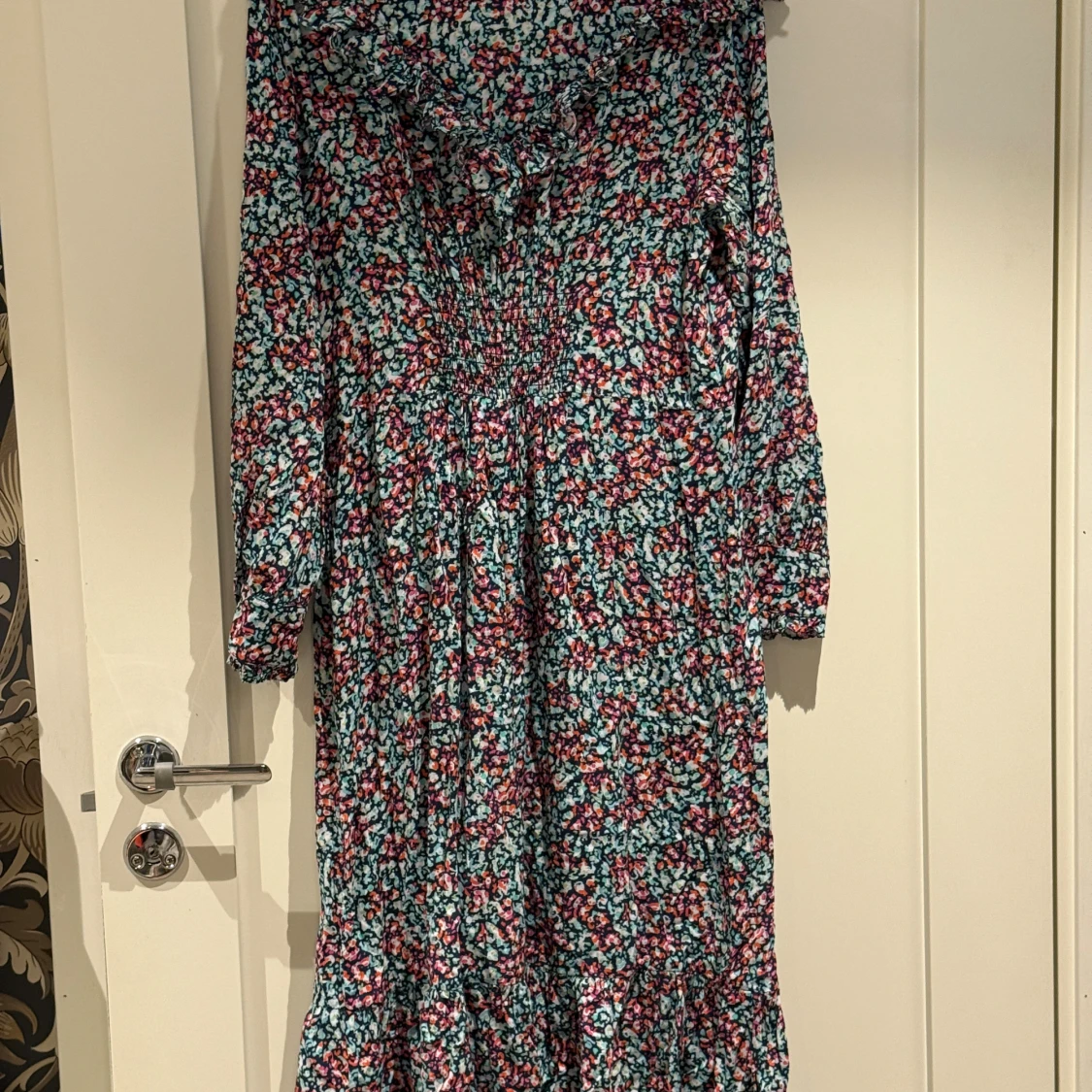 Blommig långklänning från By Malina - 1