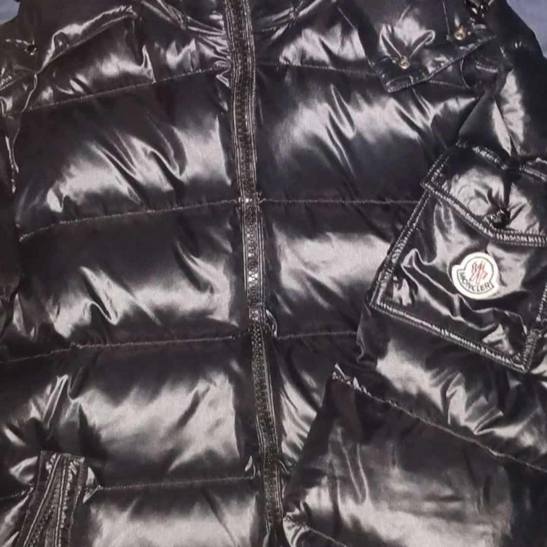 Svart Moncler maja   - 3