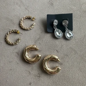 Örhängen  - Alla tre för 50kr