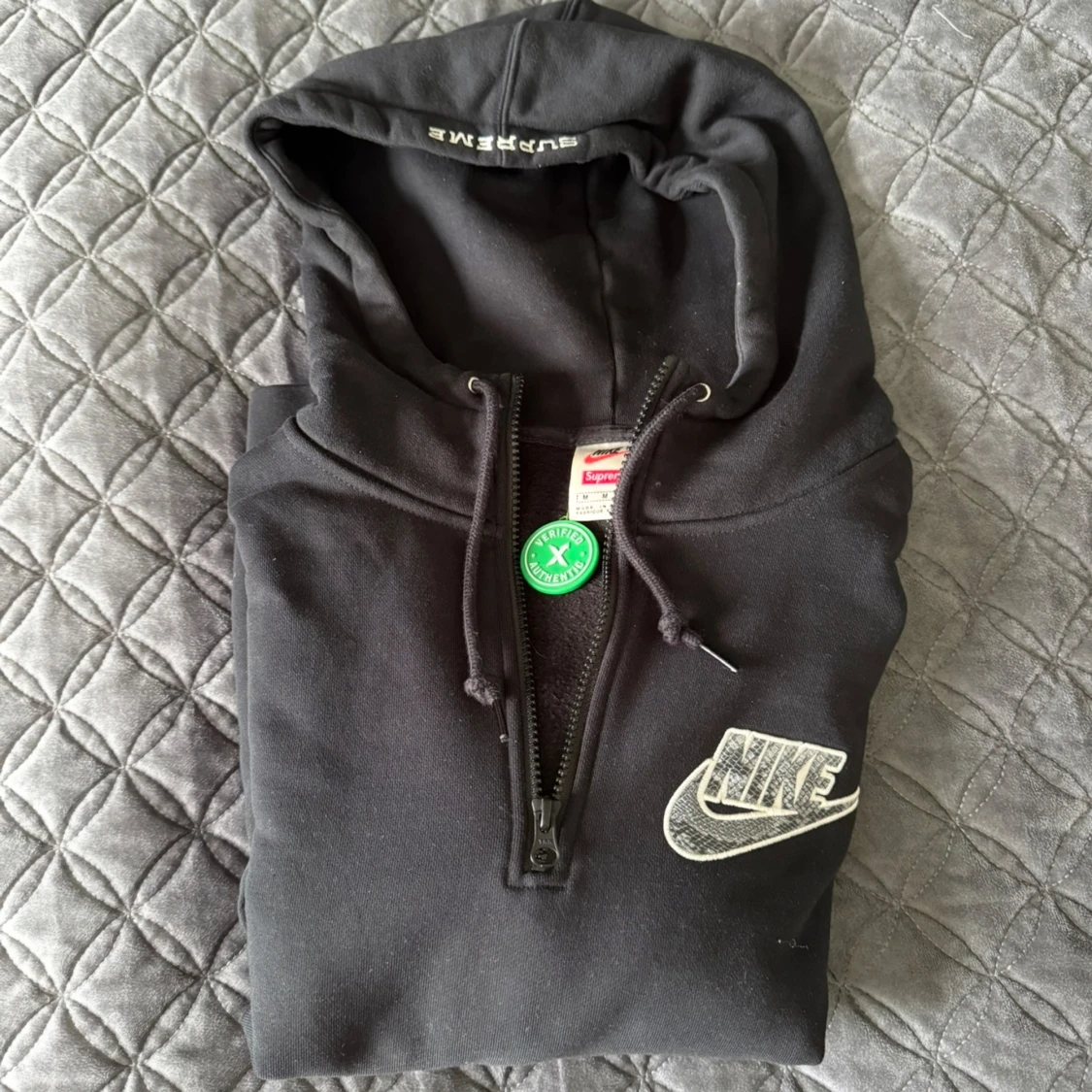 Nike x Supreme svart hoodie M - 4