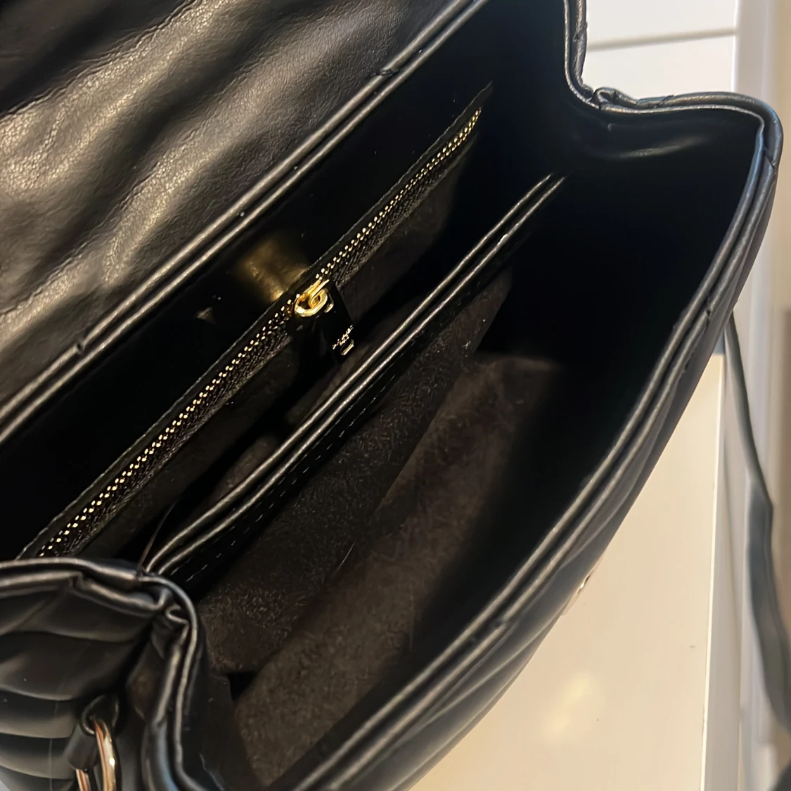 Svart quiltad axelväska från YSL - 1