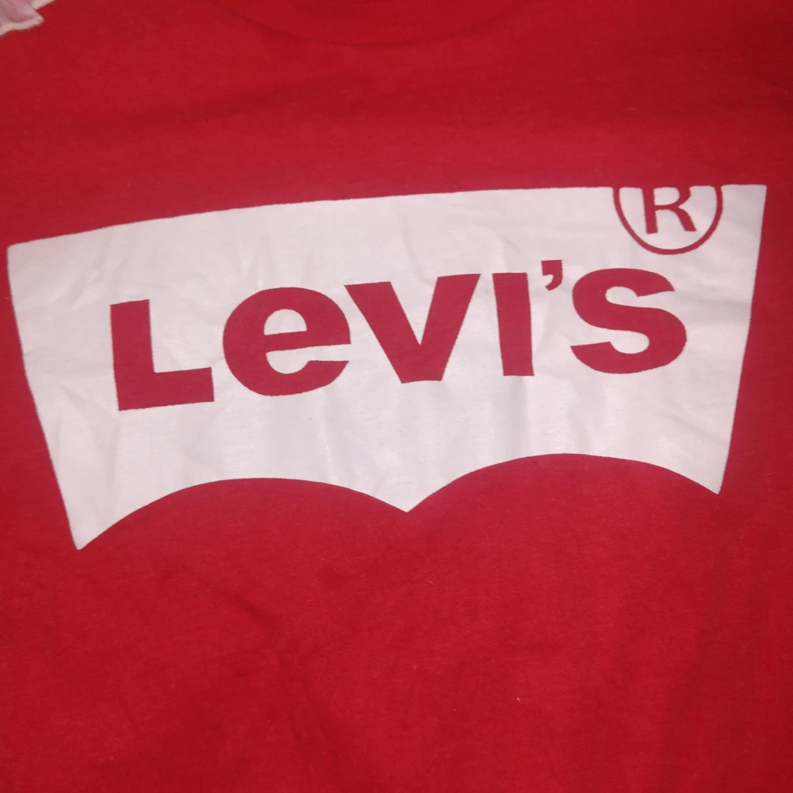 Röd Levi's t-shirt med logga - 4