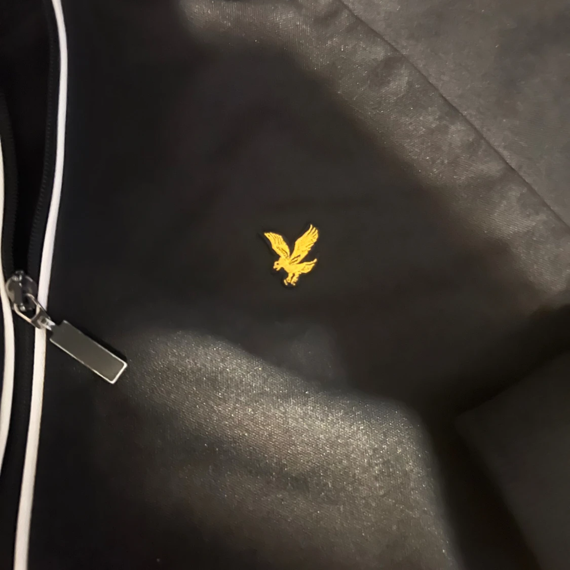 Svart track jacket från Lyle & Scott - 2