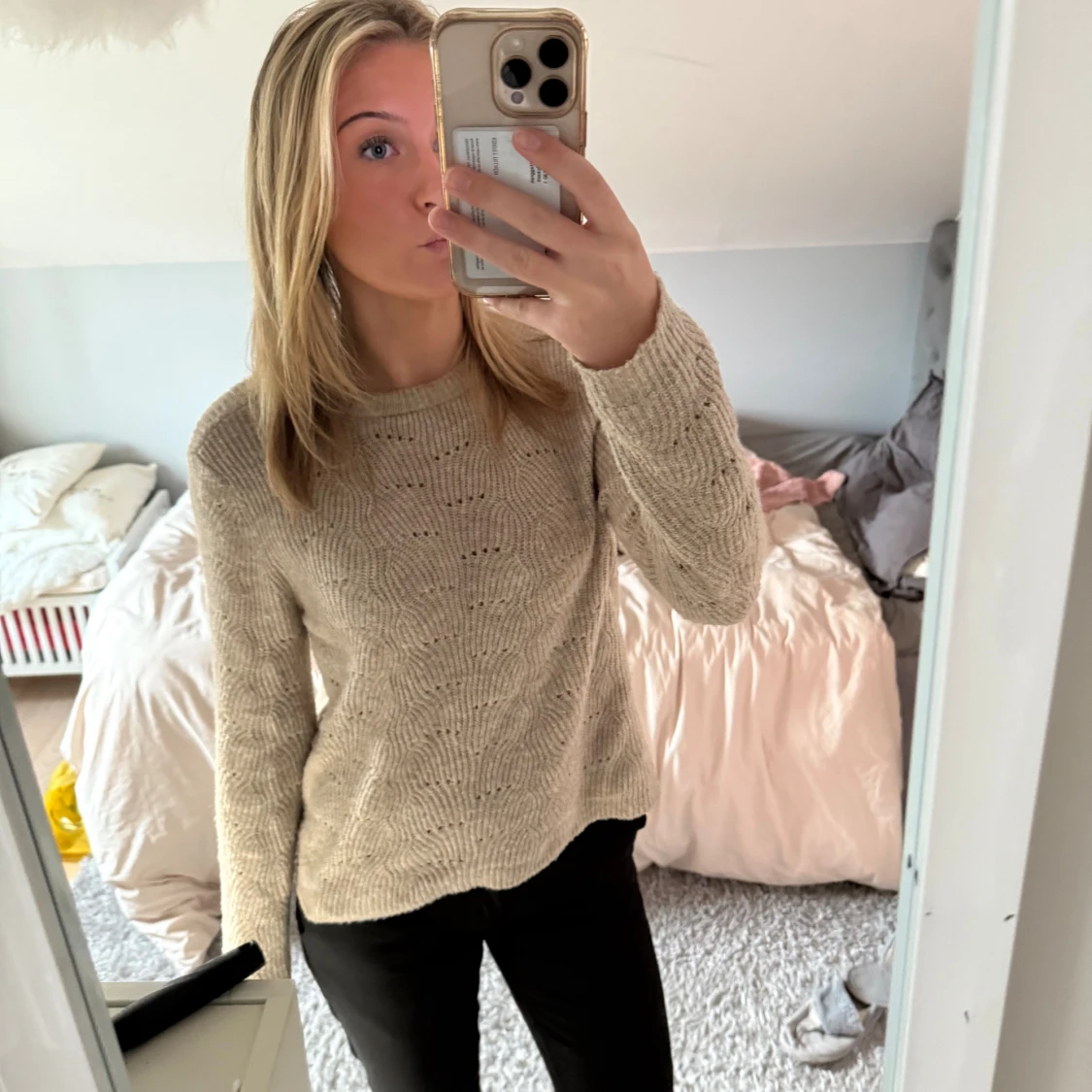 Beige stickad tröja från ONLY - 1