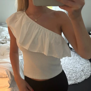 Vit topp - Supersöt vit topp från Zara💕