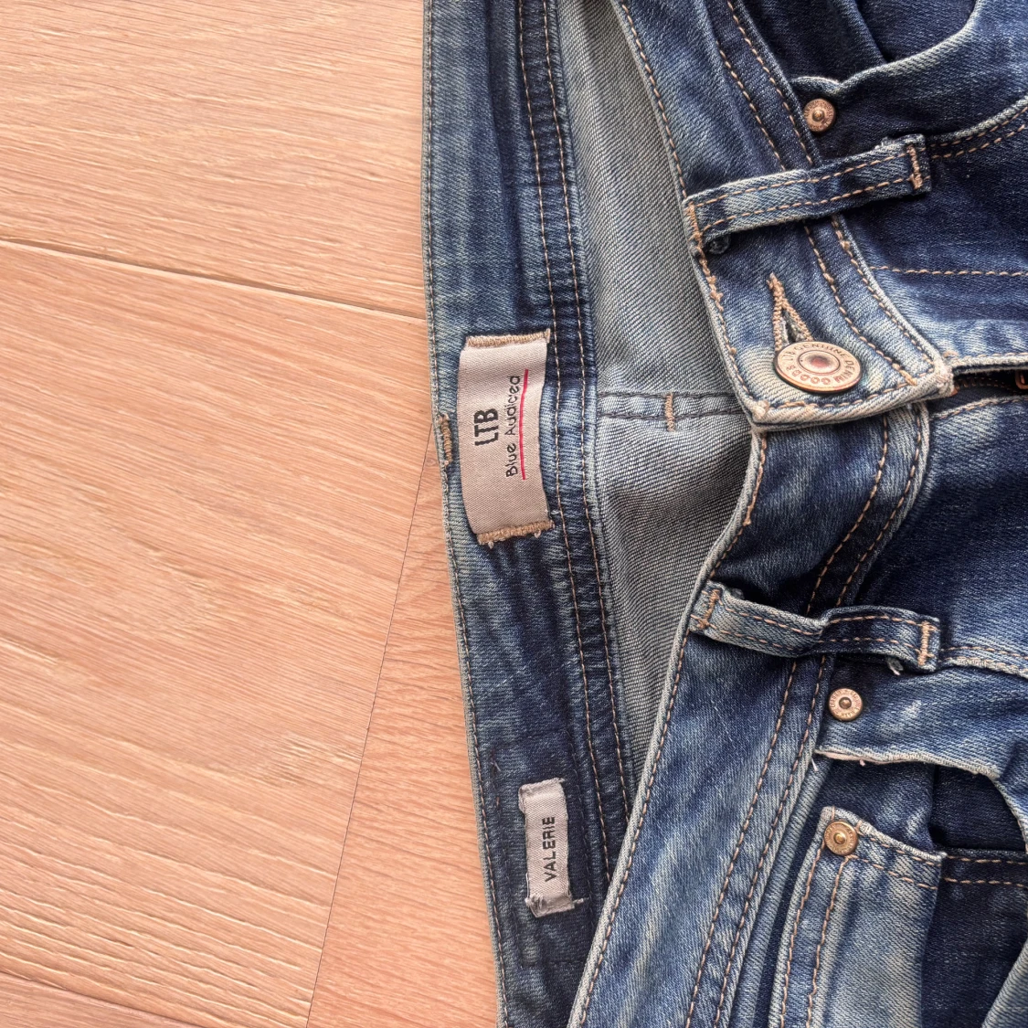 Blå bootcut jeans från LTB - 2