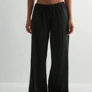 Linnebyxor Nelly - Helt oanvänd hann ta av lappen!